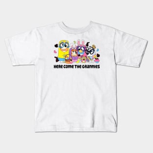 bluey here come the grannies Kids T-Shirt